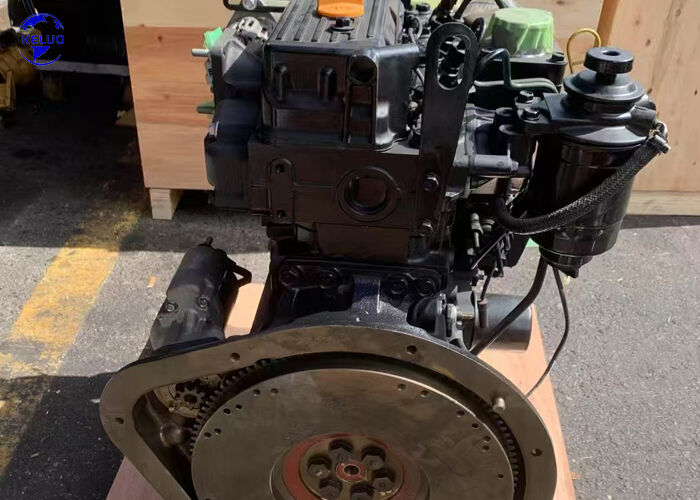 Ein klassischer inline-vierwassergekühlter vertikaler Dieselmotor 4TNE92 Motor für Gabelstapler