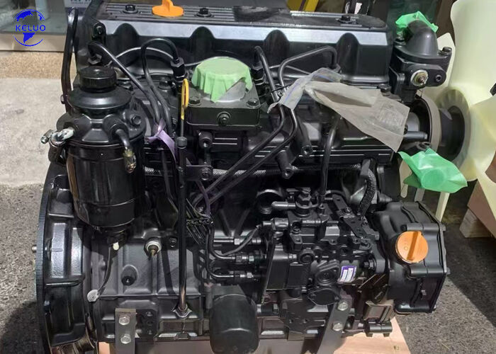 Ein klassischer inline-vierwassergekühlter vertikaler Dieselmotor 4TNE92 Motor für Gabelstapler