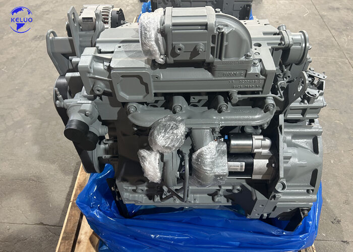 Brandneuer BF4M2012C / BF4M2012 Motor 98kW, 2100 RPM für vibrierende Straßenwalzen.